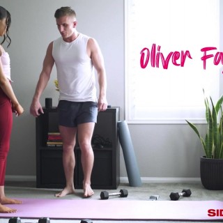 Гибкую красивую девку шпилит парень