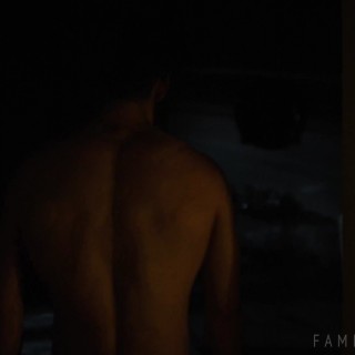 Отличный шпиль на кровати, Эйприл Олсен (April Olsen)