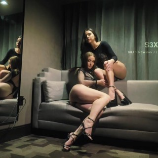 Ебля на троих, хуй и красивые телки