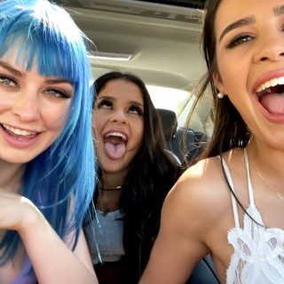 Телочки лесбухи круто размялись