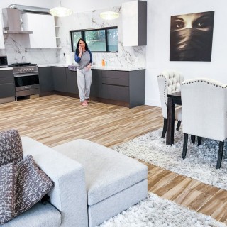 Симпатичная Алекса (Alexa Payne) сосет и ебется