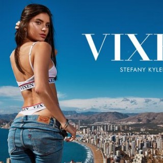 Русское порно парень трахает двух милф