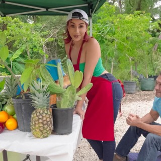 На природе шпилит крошку, крутая ебля