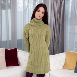 Тощая милая девчонка жарится за деньги