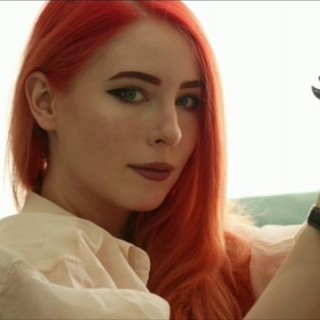 Рыжая красотка отлично шпилится