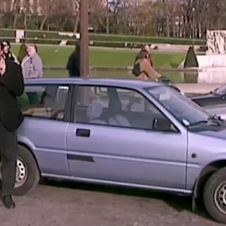 Ебля мужика с шикарными грудастыми суками