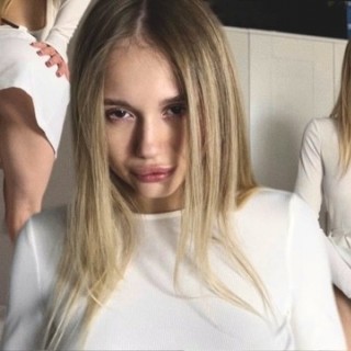 Девочка отлично стала раком, любительский трах