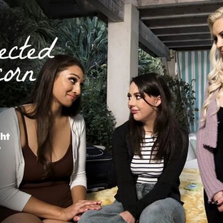 Две подруги в крутом лесбийском разврате